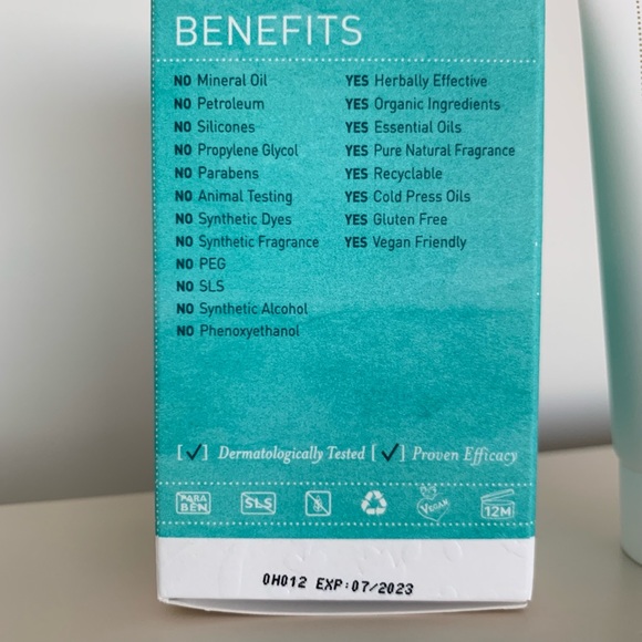 🆕Lavido Face Moisturizer - Age Away Hydrating Cream - Picture 5 of 7